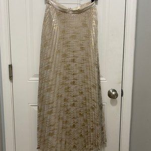 Metallic pleated maxi skirt, size 4P in cream and gold
